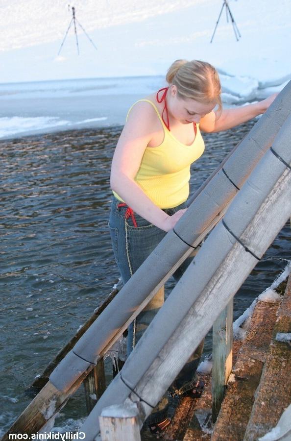15P Bikini babe goes ice swimming with clothes on
