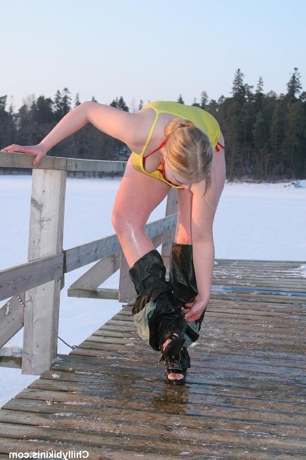 15P Bikini babe goes ice swimming with clothes on
