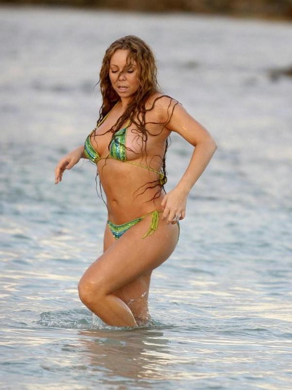 15P Bra-busting celeb Mariah Carey in sexy bikini