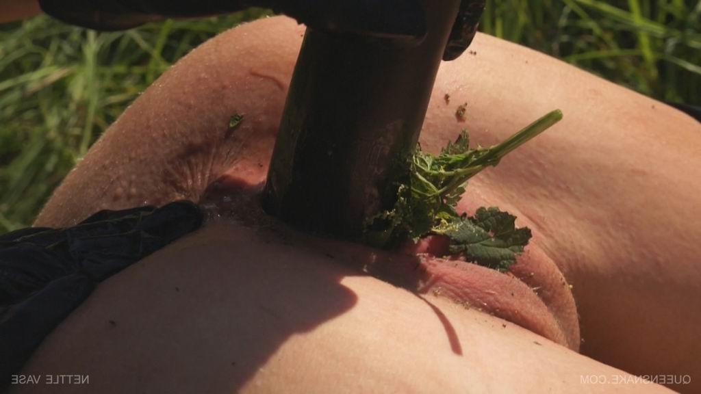 16P extreme pussy insertions
