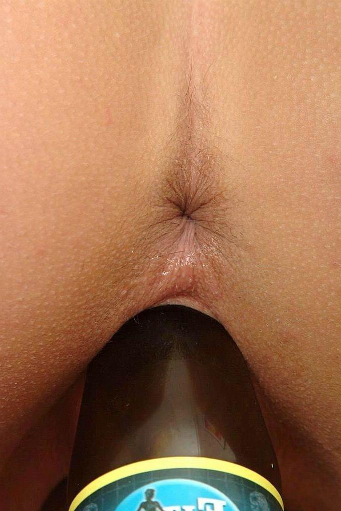15P teen fucking her pussy with a bottle