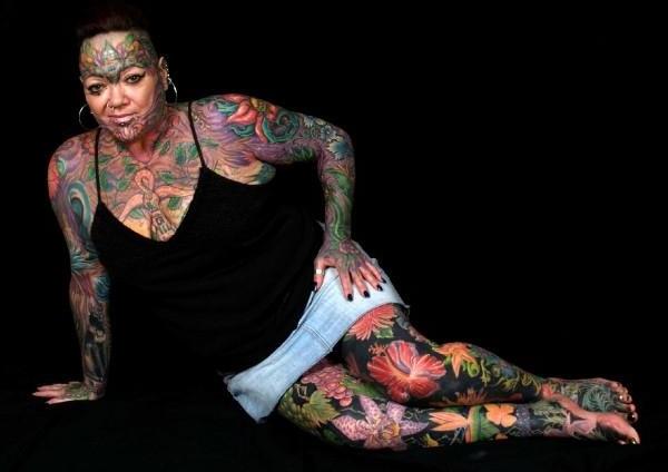 14P Extreme tattoo and piercing