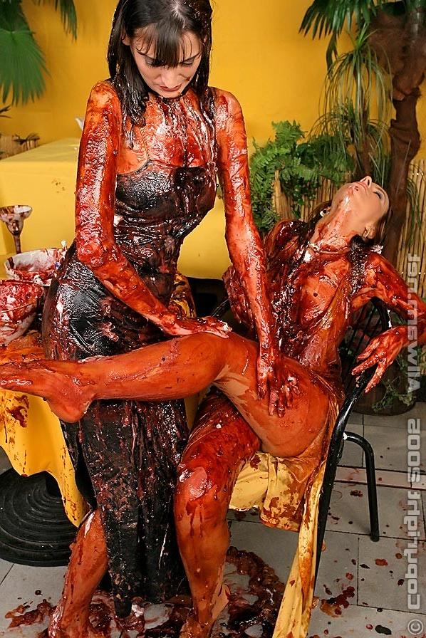 15P Lesbian babes getting covered in messy chocolate sundaes