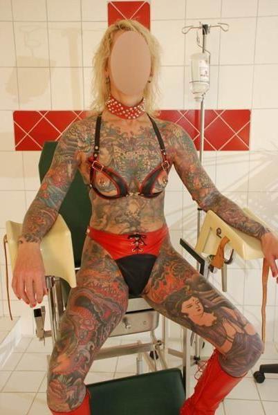 15P Extremes Tattoo und Piercin