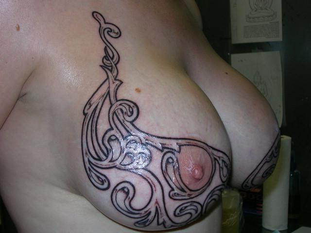 14P Extreme tattoo and piercing