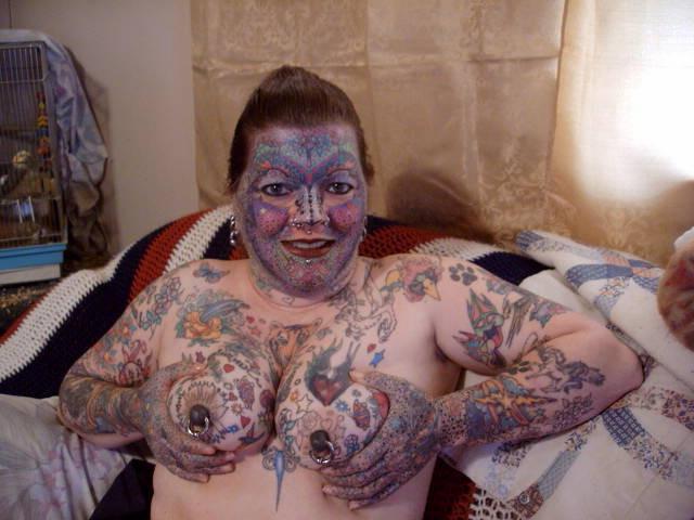 14P Extreme tattoo and piercing