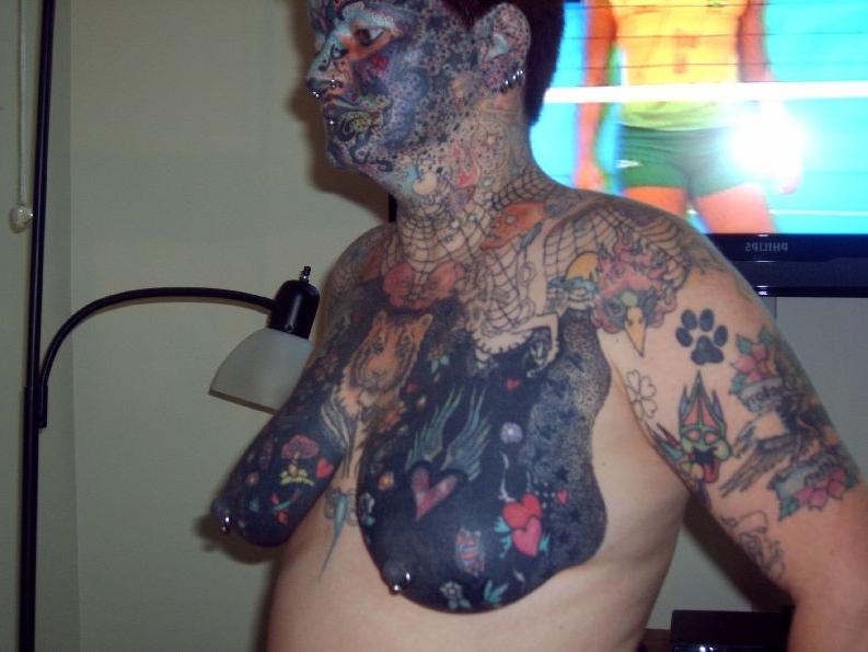 14P Extreme tattoo and piercing