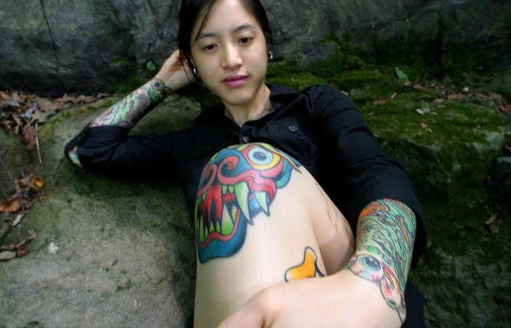 15P Extreme tattoo and piercing