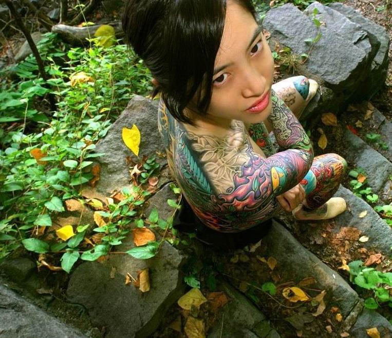 15P Extreme tattoo and piercing