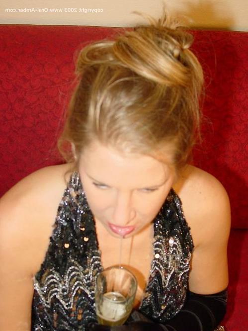 16P Amateur girl drinking cum from a glass