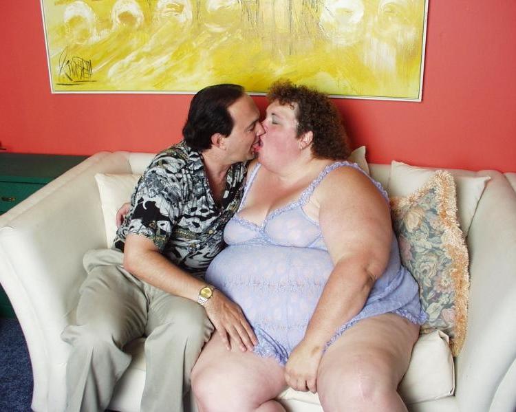 18P Big fat lady fucking her man and drinking his cum
