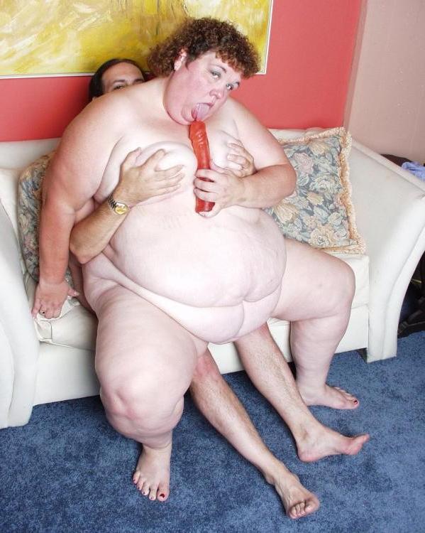 18P Big fat lady fucking her man and drinking his cum
