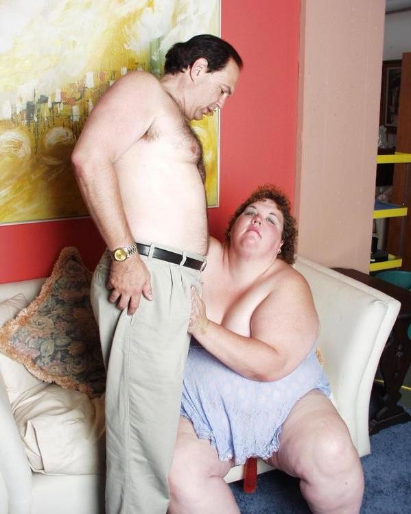18P Big fat lady fucking her man and drinking his cum