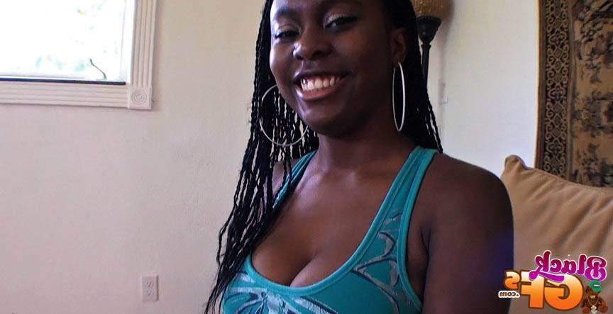 15P Sexy black chick fucked point of view