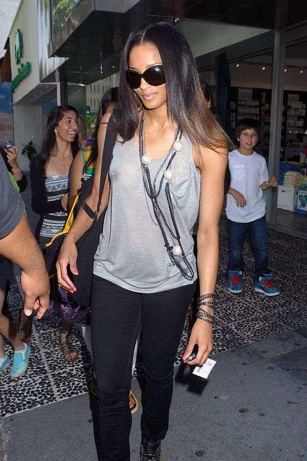 16P Ciara black pop star celebrity showing her big hard nipples