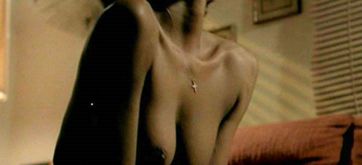 16P Halle Berry naked and fucking in a movie scene