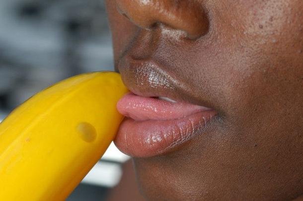 16P Naked Black Neighbor Chick Sucking Big Fat Banana