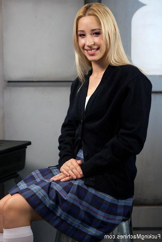 16P Goldie Rush innocent schoolgirl and sexkitten gets the machine f