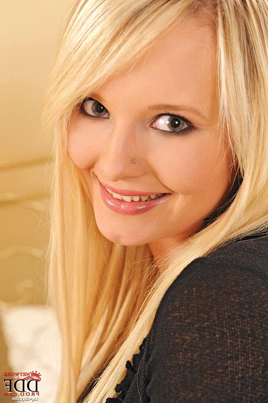16P Blonde innocent young babe Gabriel strips naked