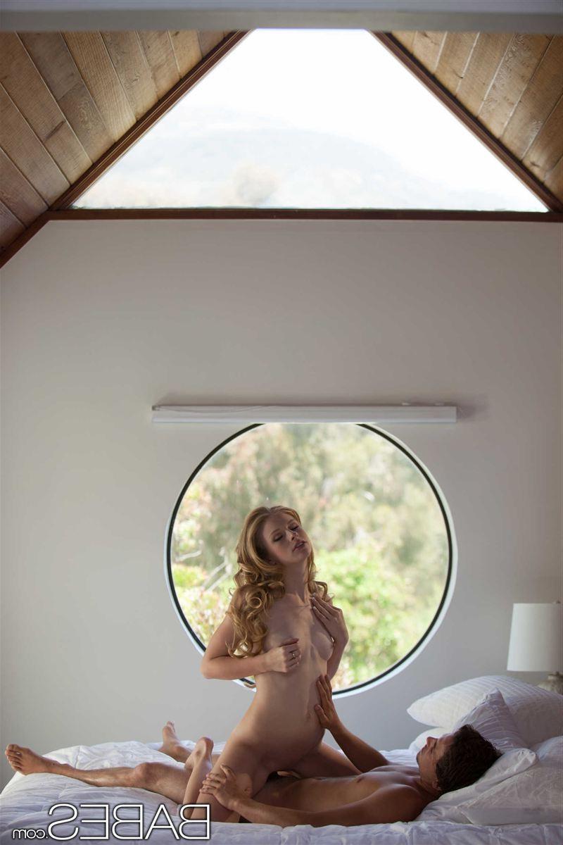 16P Avril Hall makes love to her boyfriend in the afternoon
