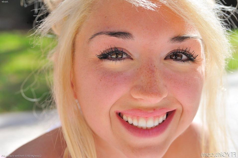 15P Beautiful blonde teen sunbathing