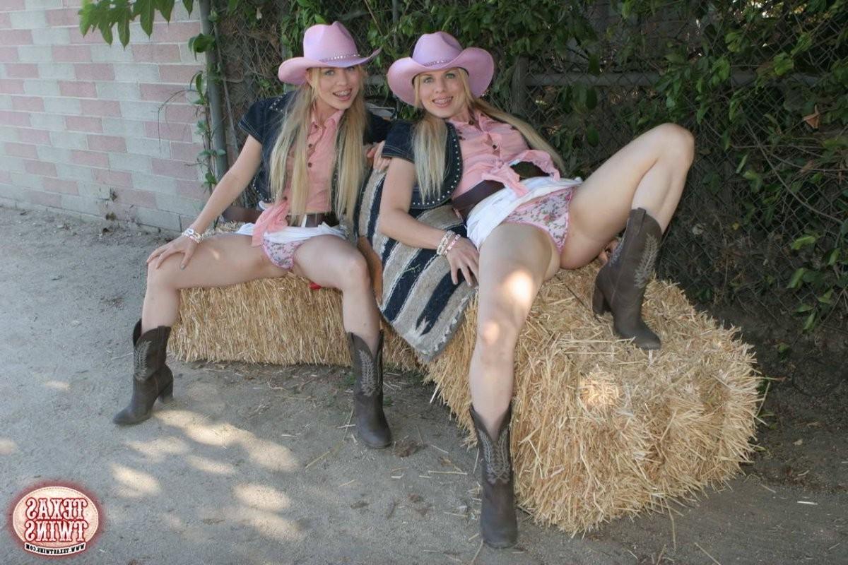 16P Cow girl twins gets naked to show their small tits