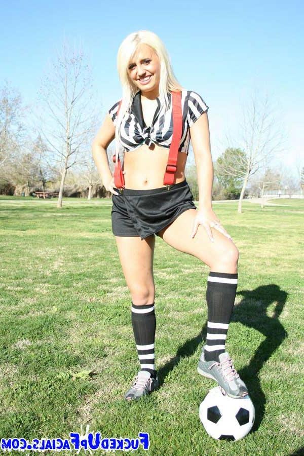 16P Hot blonde in hardcore sex and extreme facials action