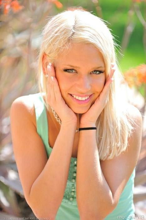 16P Teen Babe Flashing And Using A Cucumber
