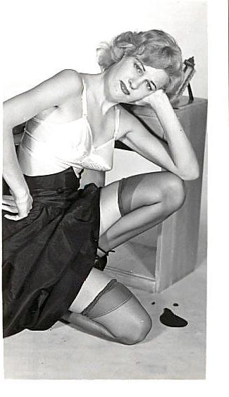 12P Vintage blonde undressing