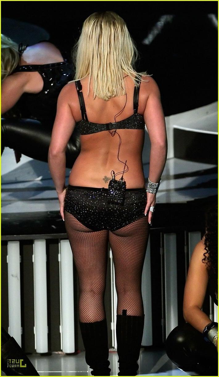 20P Britney Spears performing in her under wear at the MTV awards