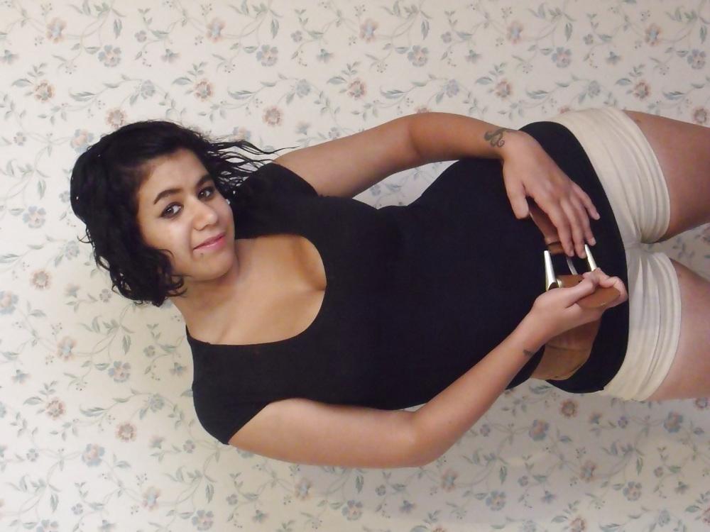 25P Young tanned slut