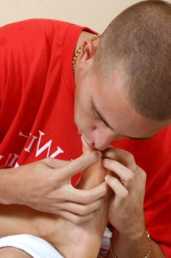 15P Blonde teen give her boyfriend a footjob