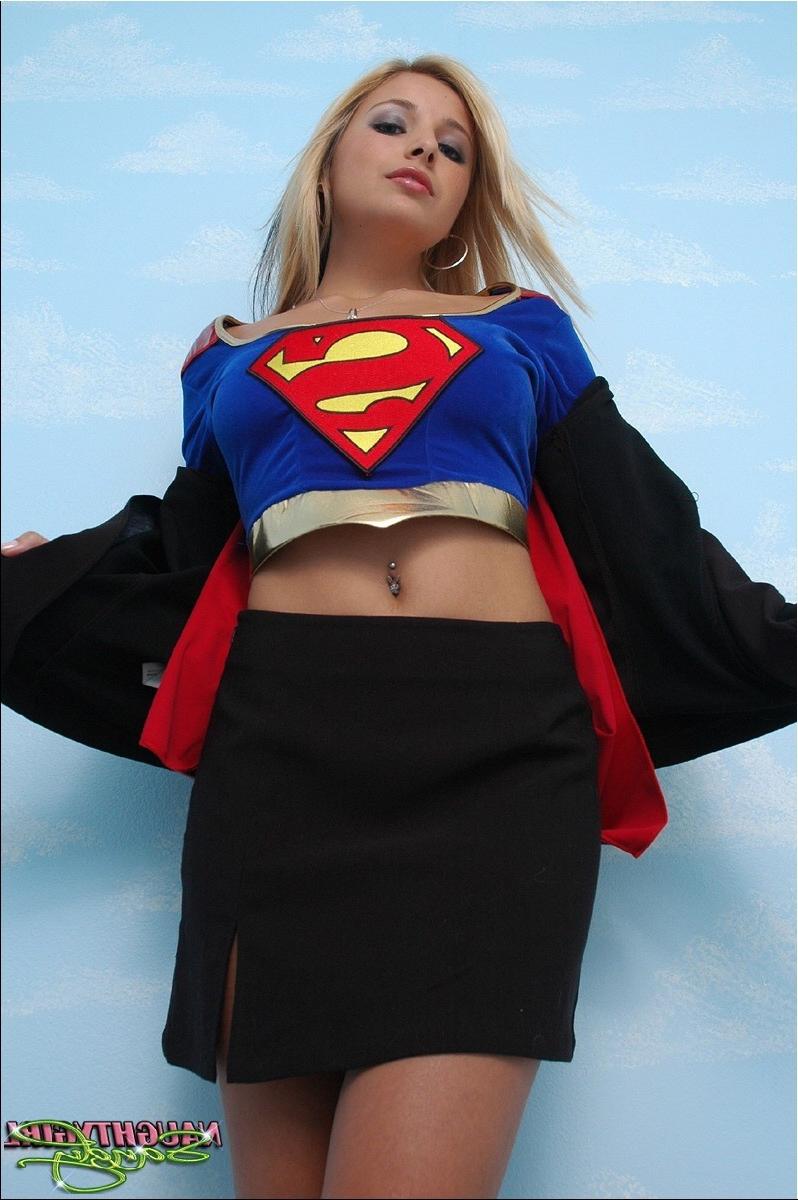 15P Sandy is a very hot superhero
