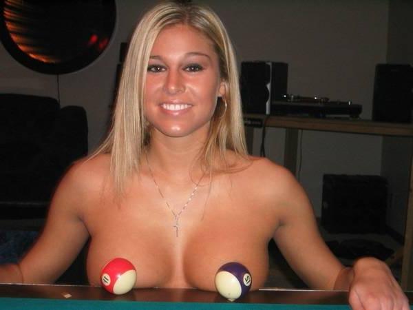 16P Hot blonde amateur at the pool table