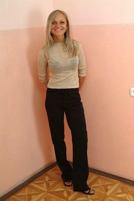 16P Tanned amateur blonde strips