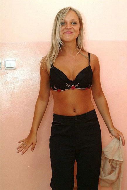16P Tanned amateur blonde strips