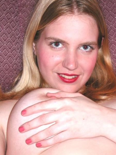 16P Plump girl in pantyhose