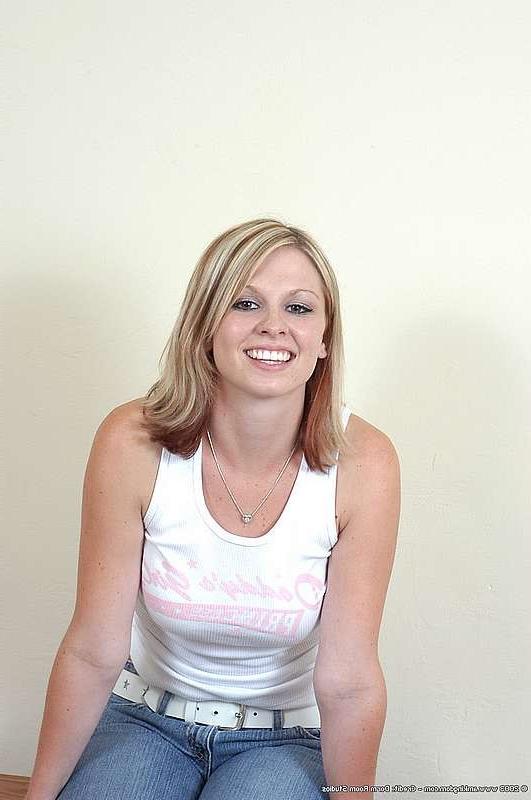 15P Blonde student pulls aside her pink thong panties