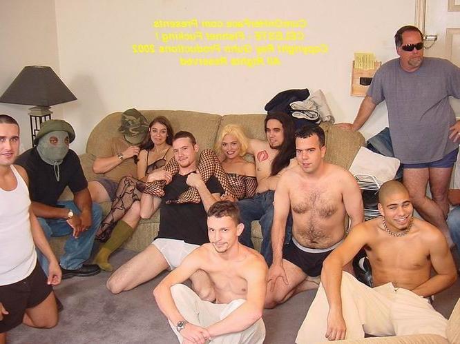 16P Blonde group messy facial