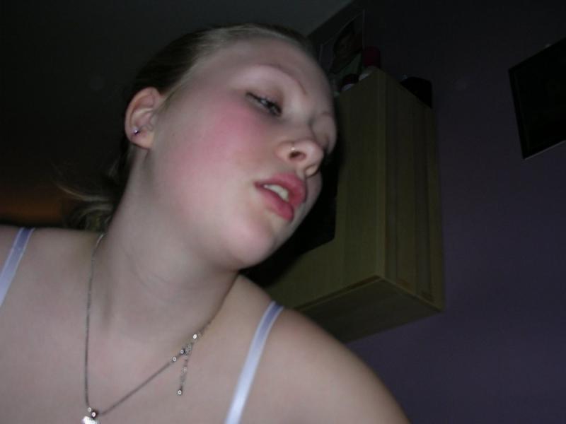 15P Chick licking and sucking on boyfriend's hard cock