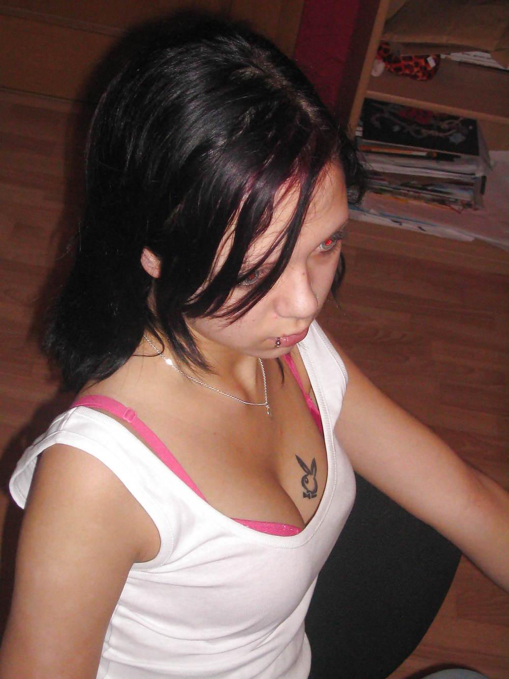 22P Cute tattoo teen