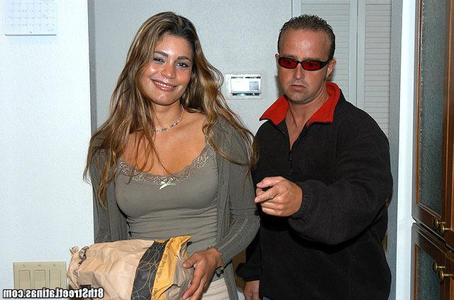15P Hottie tanned hispanic babes trys to deep throat this cock