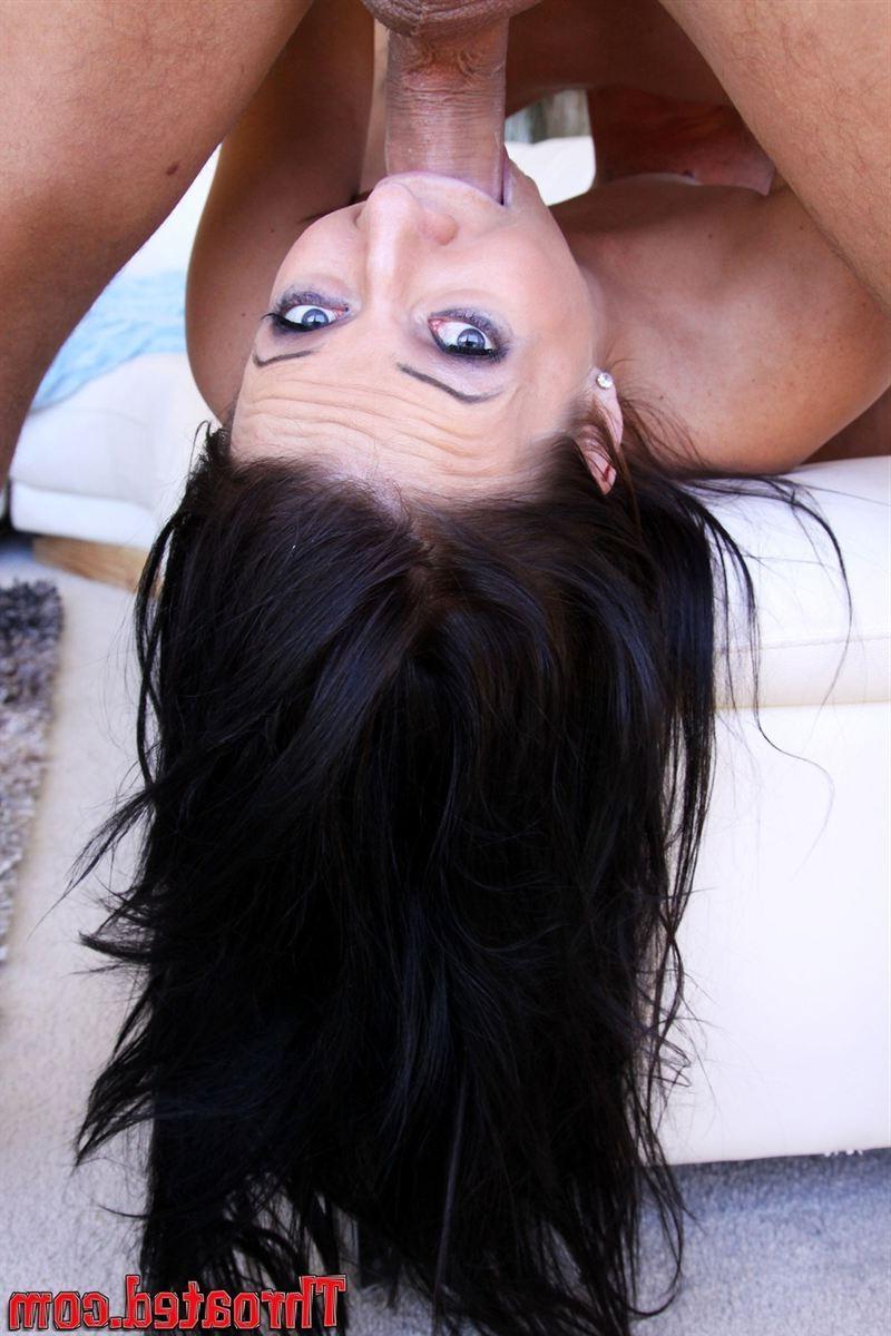 16P Ashli Orion gives a hot pov blowjob in her pink top