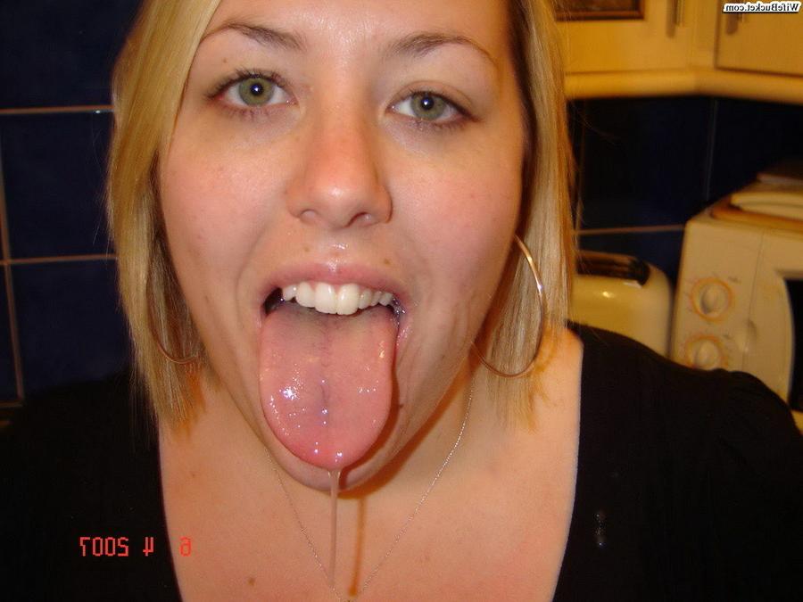 12P Horny Housewives Sucking Hard Cocks