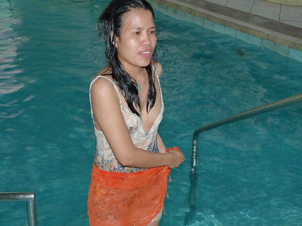 25P Im Pool Manila