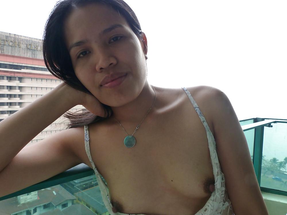 25P Im Pool Manila