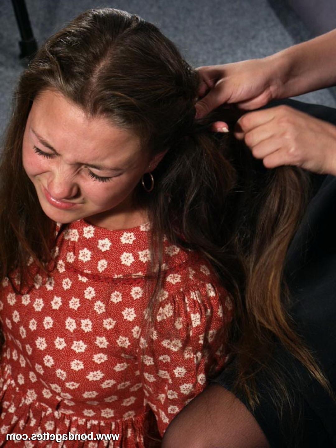 16P Amateur Mistress binds her sub and secures her using her pigtail