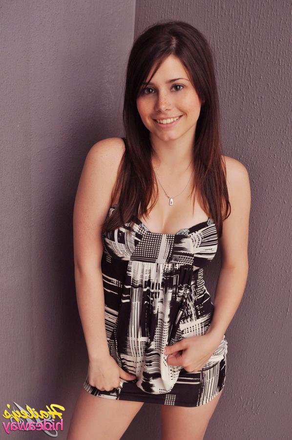 16P Freckle teen girl striptease