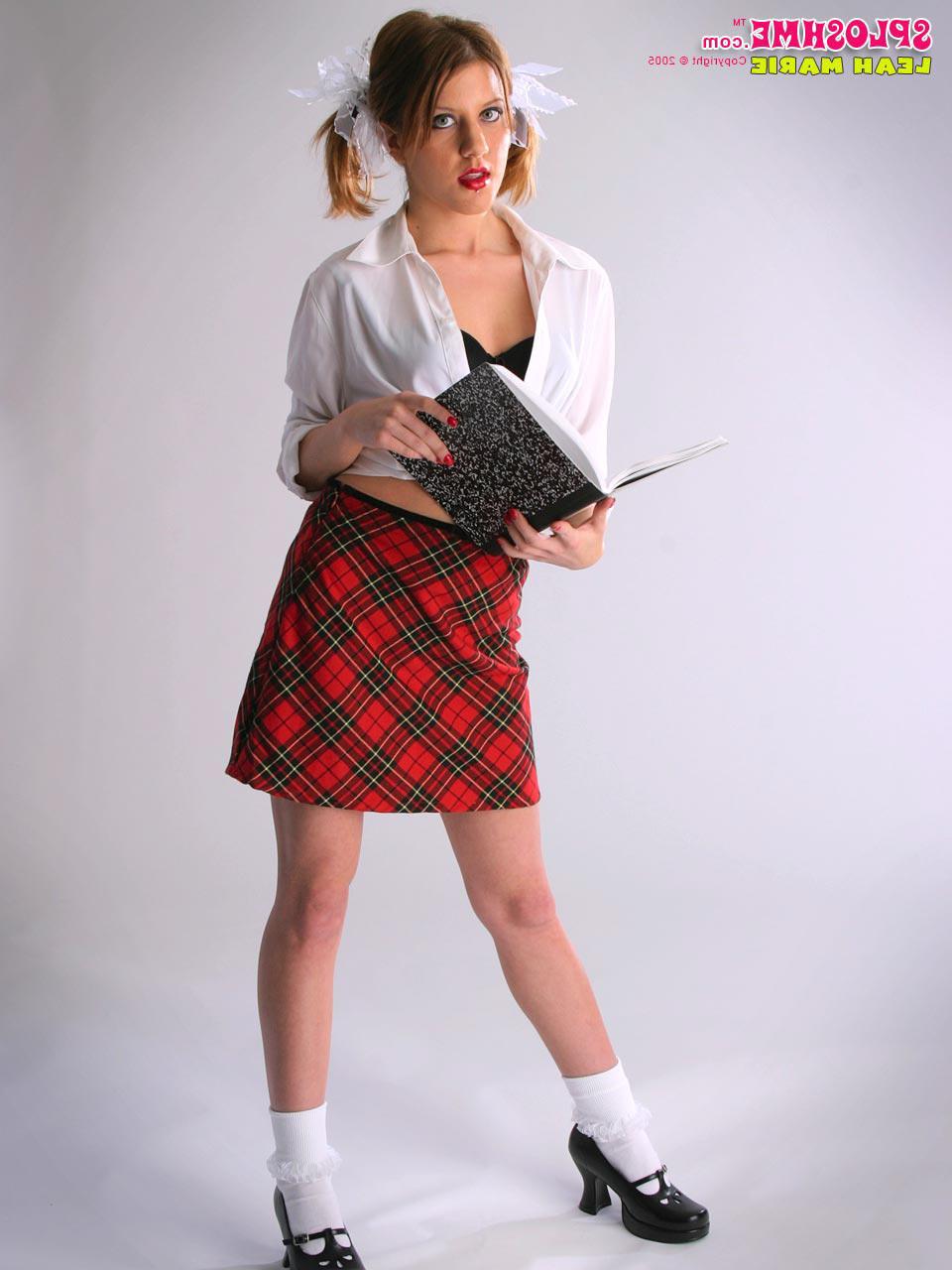 16P Wet and Messy schoolgirl