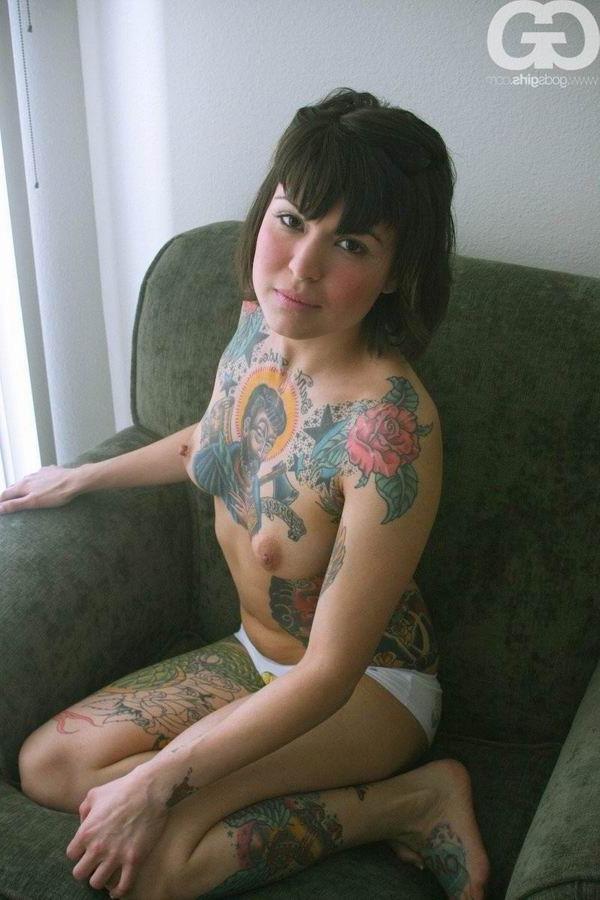 15P Extreme tattoo and piercing